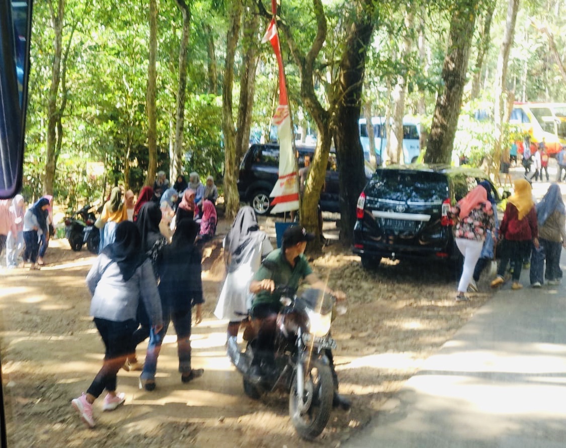 Lokakarya Kehumasan BI di Yogyakarta, Hutan Jadi Objek
