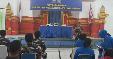 Tim Diskum Lantamal V  Beri Penyuluhan Hukum di Lanal Denpasar