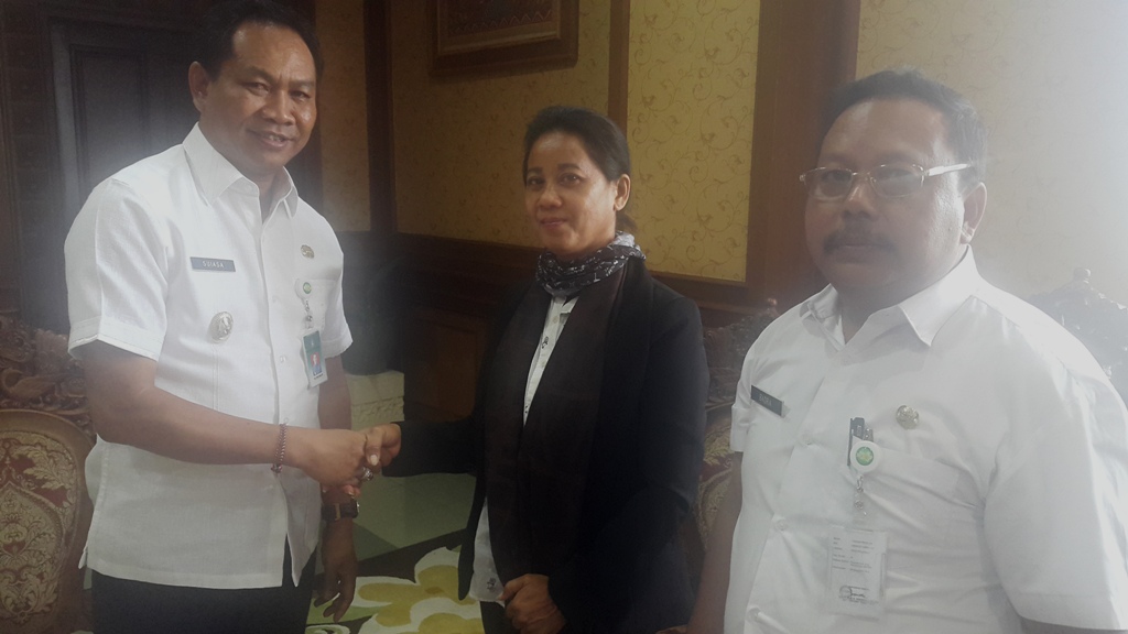 Wakil Bupati Badung Drs. I Ketut Suiasa memanggil pemilik bangunan yang disinyalir telah melakukan penutupan akses saluran irigasi di Subak Semat Kerobokan Kecamatan Kuta Utara.
