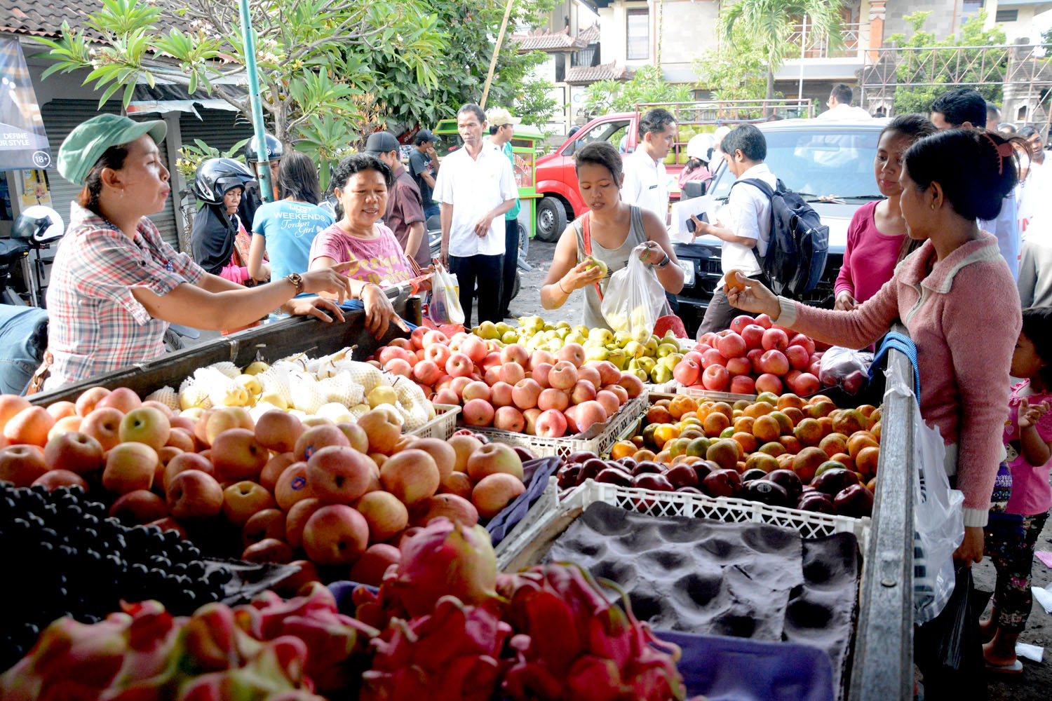 Pasar Murah di Kelurahan Pedungan