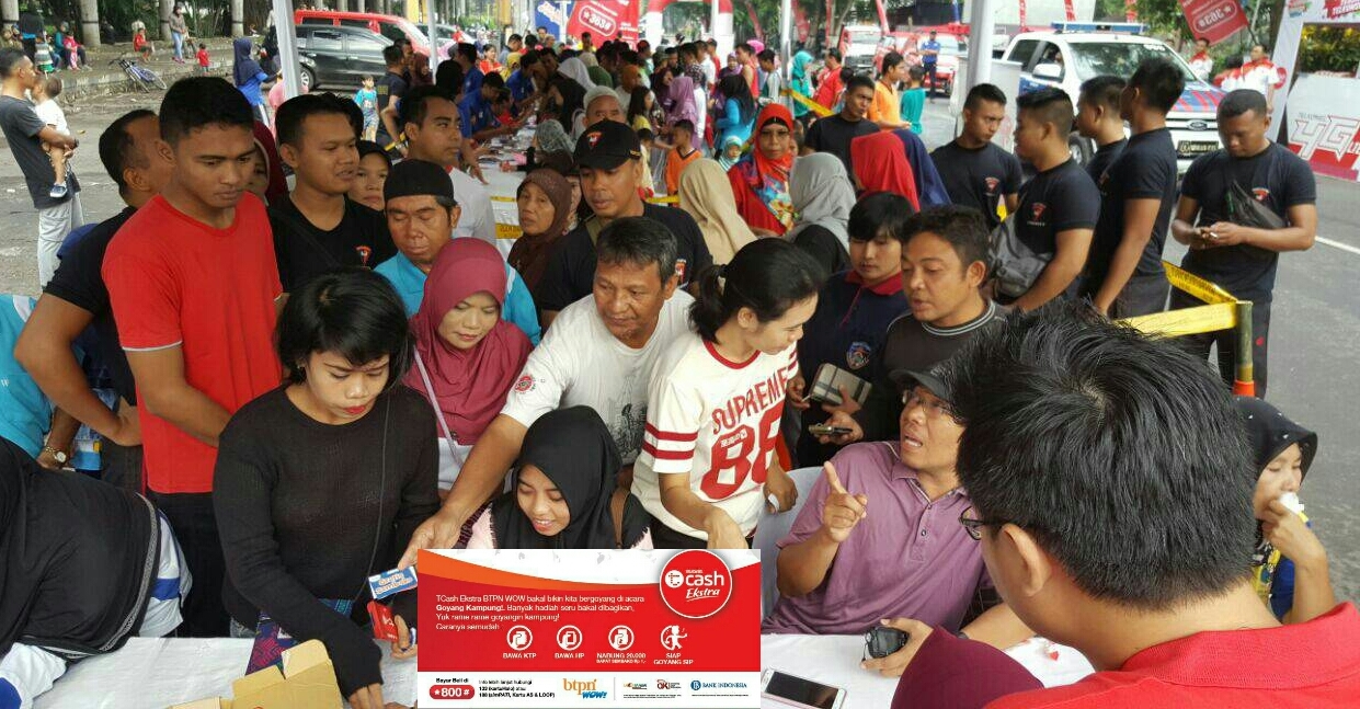 Antusiasme Masyarakat Lombok Timur saat Registrasi Tcash BTPN WOW
