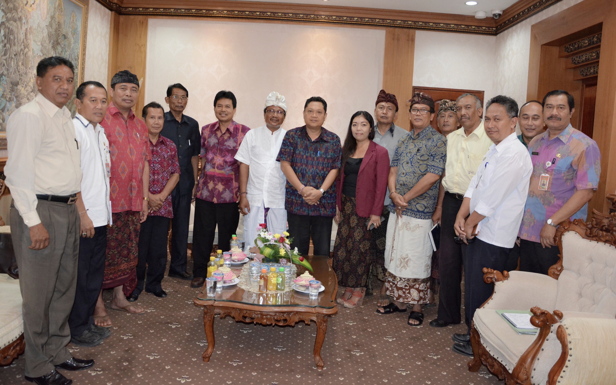 Penilaian koperasi secara on-line sejak diluncurkannya pada 25 Oktober 2016 oleh Walikota Denpasar IB Rai Dharmawijaya Mantra melampaui target.