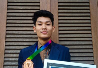 Prestasi Gemilang: Mahasiswa Fakultas Pariwisata Bersinar di International English Festival 2023