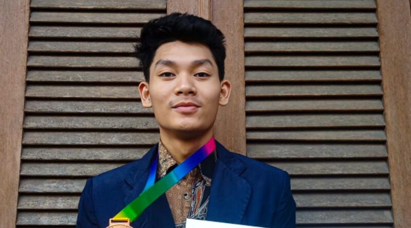 Prestasi Gemilang: Mahasiswa Fakultas Pariwisata Bersinar di International English Festival 2023