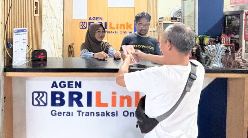 Dari Pedagang Pasar ke Agen BRILink, Ketut Suandini Tekuni Layanan Keuangan untuk Warga