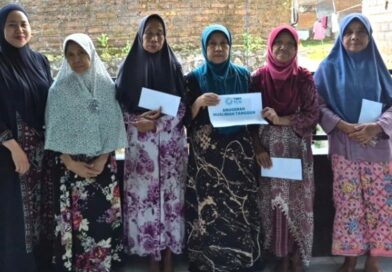 Semangat Kartini, YBM PLN Dukung Pemberdayaan Perempuan melalui Bantuan Program Muslimah Tangguh di Bali Utara