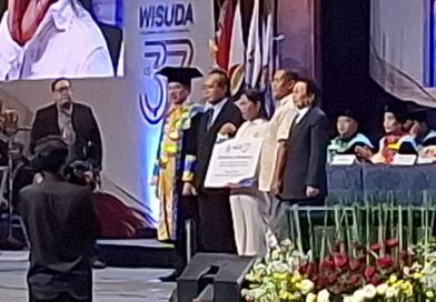 Suasana Haru Warnai Wisuda ke-37 ITB STIKOM Bali
