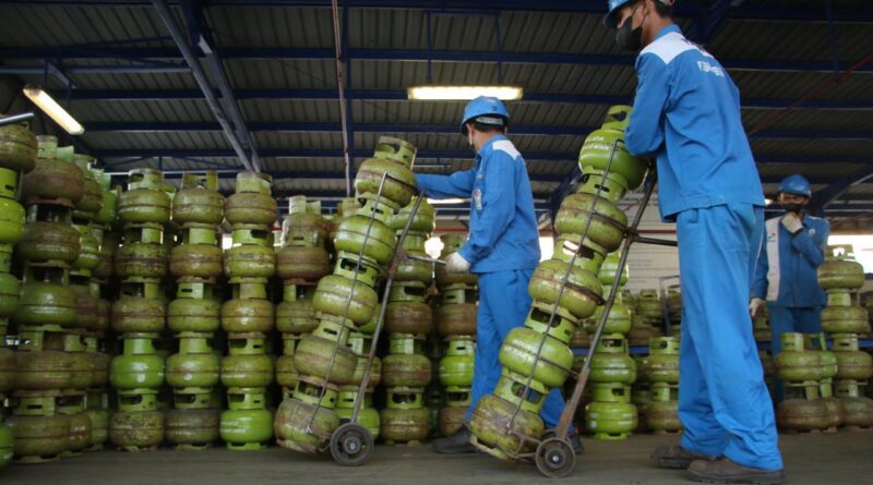 Dukung Aktivitas Masyarakat Selama Perayaan Tahun Baru Islam, Pertamina Patra Niaga Tambah 159 Ribu Tabung LPG 3 Kg di Bali Dukung Aktivitas Masyarakat Selama Perayaan Tahun Baru Islam, Pertamina Patra Niaga Tambah 159 Ribu Tabung LPG 3 Kg di Bali