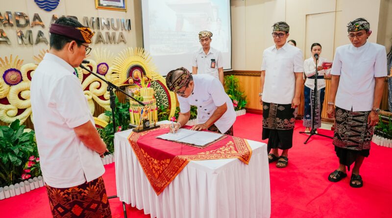 Lantik Direktur Umum Perumda Air Minum Tirta Mangutama 2026-2031, Bupati Badung Adi Arnawa Dorong Inovasi dan Optimalisasi Ketersediaan Air