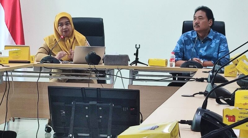 Studi Tiru Setwan DPRD Bali Bersama Wartawan, DKI Jakarta Targetkan Seluruh Bus Umum Gunakan Tenaga Listrik pada 2030 Studi Tiru Setwan DPRD Bali Bersama Wartawan, DKI Jakarta Targetkan Seluruh Bus Umum Gunakan Tenaga Listrik pada 2030