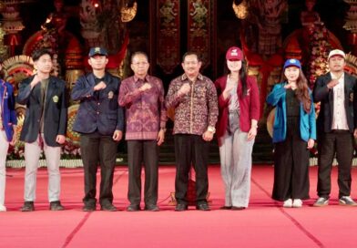 Gubernur Koster Libatkan 12.942 Mahasiswa Bangun Desa se-Bali melalui Program Pengabdian Masyarakat Desa Kerthi Bali Sejahtera Gubernur Koster Libatkan 12.942 Mahasiswa Bangun Desa se-Bali melalui Program Pengabdian Masyarakat Desa Kerthi Bali Sejahtera
