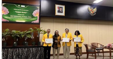 FIB UI dan Yayasan Jati Nusa Lestari Dorong Pelestarian Lingkungan melalui Adopsi Pohon Jati Merah FIB UI dan Yayasan Jati Nusa Lestari Dorong Pelestarian Lingkungan melalui Adopsi Pohon Jati Merah
