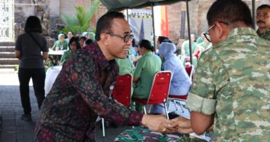 Pangdam Udayana: Bazar Murah HUT ke-81 TNI, Bantu Penguatan Ekonomi Kerakyatan Pangdam Udayana: Bazar Murah HUT ke-81 TNI, Bantu Penguatan Ekonomi Kerakyatan