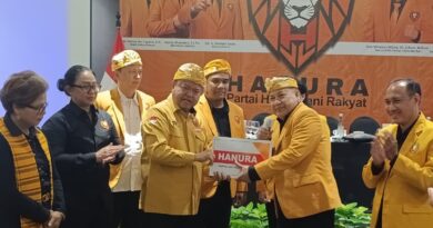 Waketum DPP Partai Hanura: Berpartai Itu Bukan Ikut-ikutan, tapi Harus Bikin Perubahan Waketum DPP Partai Hanura: Berpartai Itu Bukan Ikut-ikutan, tapi Harus Bikin Perubahan