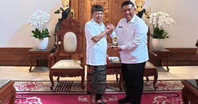 Gubernur Koster Tegaskan Pentingnya Sinergi Pusat dan Daerah dalam Bidang Hukum, HAM, Imigrasi, dan Pemasyarakatan Gubernur Koster Tegaskan Pentingnya Sinergi Pusat dan Daerah dalam Bidang Hukum, HAM, Imigrasi, dan Pemasyarakatan