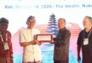 Gubernur Koster Serahkan Keyboard Aksara Bali kepada Menteri Kebudayaan, Perkuat Digitalisasi Aksara Nusantara Gubernur Koster Serahkan Keyboard Aksara Bali kepada Menteri Kebudayaan, Perkuat Digitalisasi Aksara Nusantara