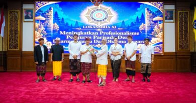 Buka Lokasabha XI, Bupati Ingatkan PHDI Badung Menjaga Persatuan dan Solidaritas Umat
